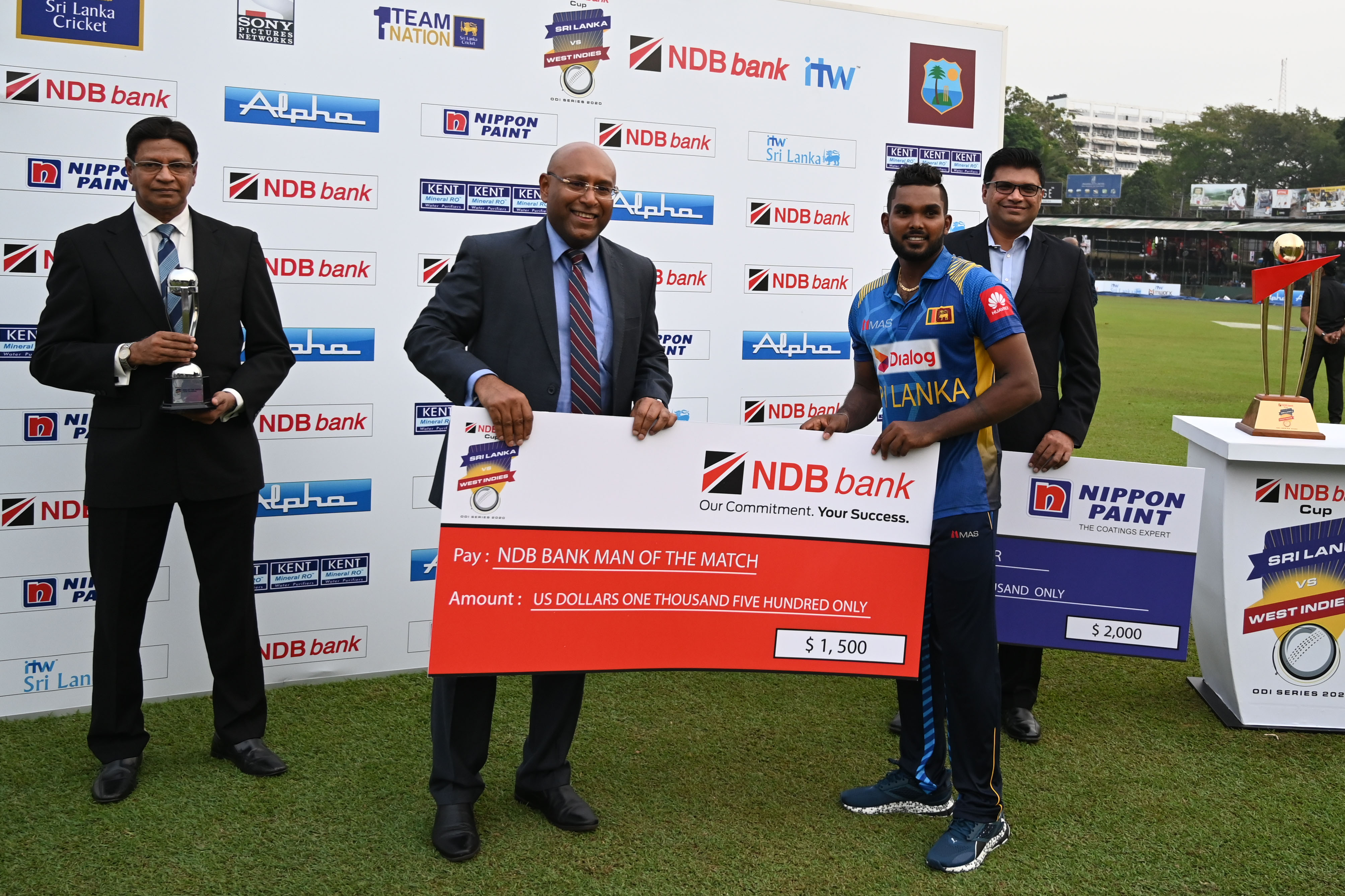 “මේ තරගය දින්නේ ක්ලබ් තරගාවලිය නිසා” – වනිඳු හසරංග