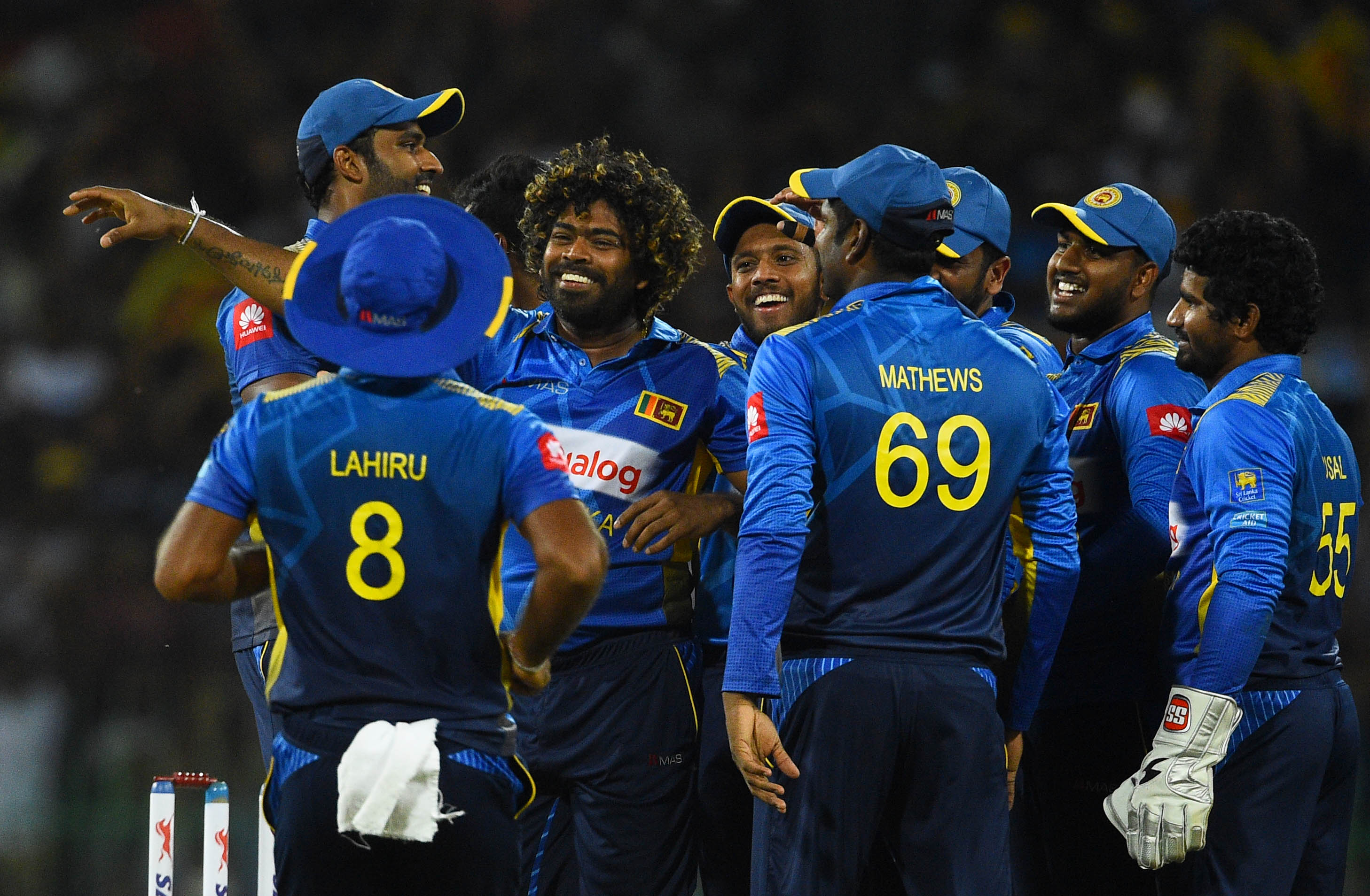 මාලිංගගේ සමුගැනීමට විජයග්‍රාහී සිහිවටනයක්
