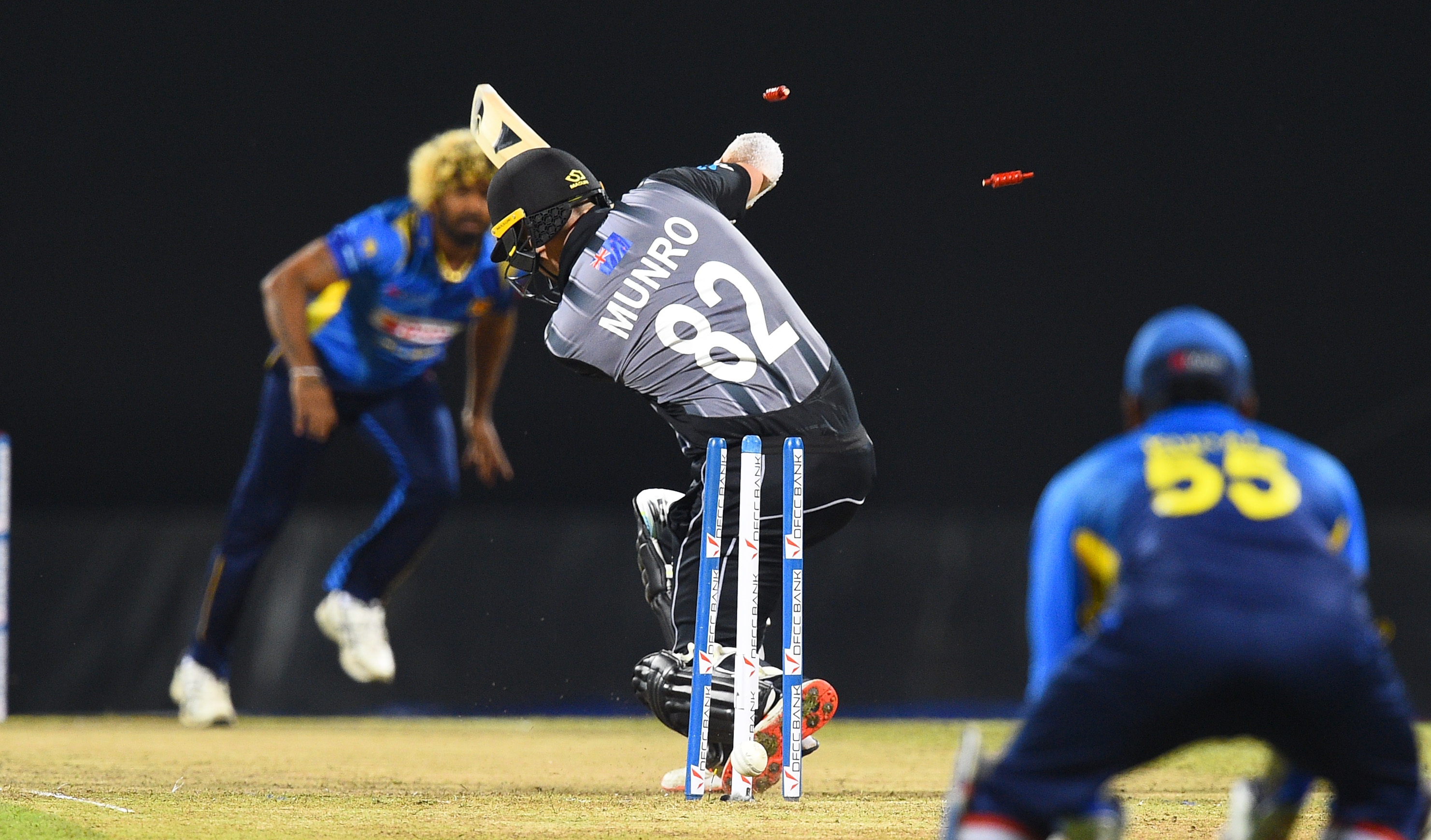 Taylor and Grandhomme undo Mendis’ brilliance as New Zealand win by 5 wickets
