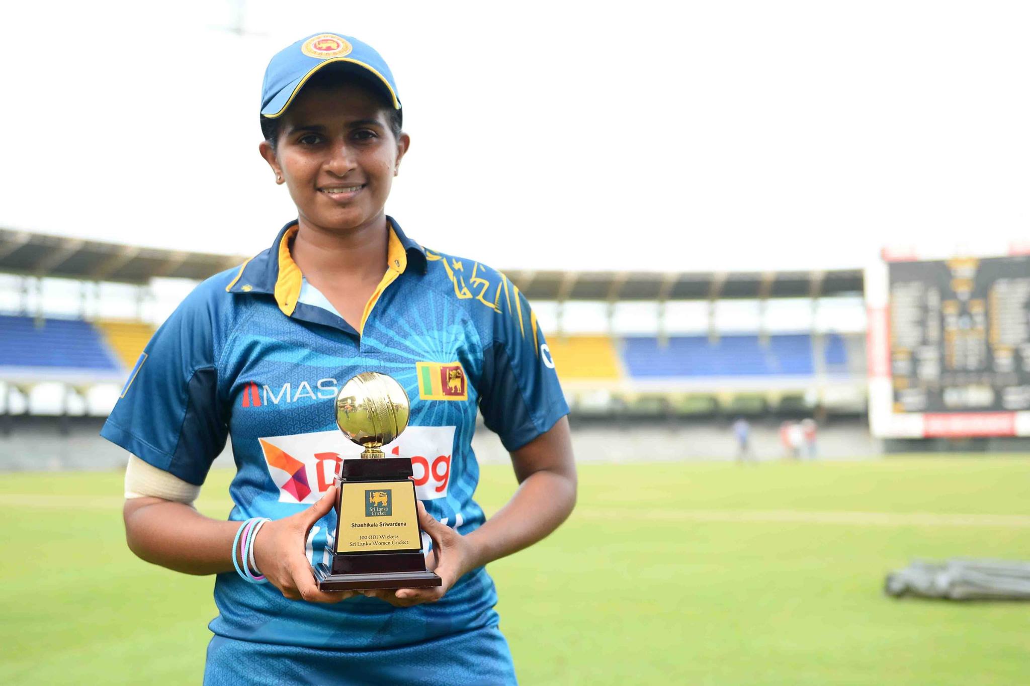 ජාත්‍යන්තර තරග දිවියට ශෂිකලා තිත තියයි