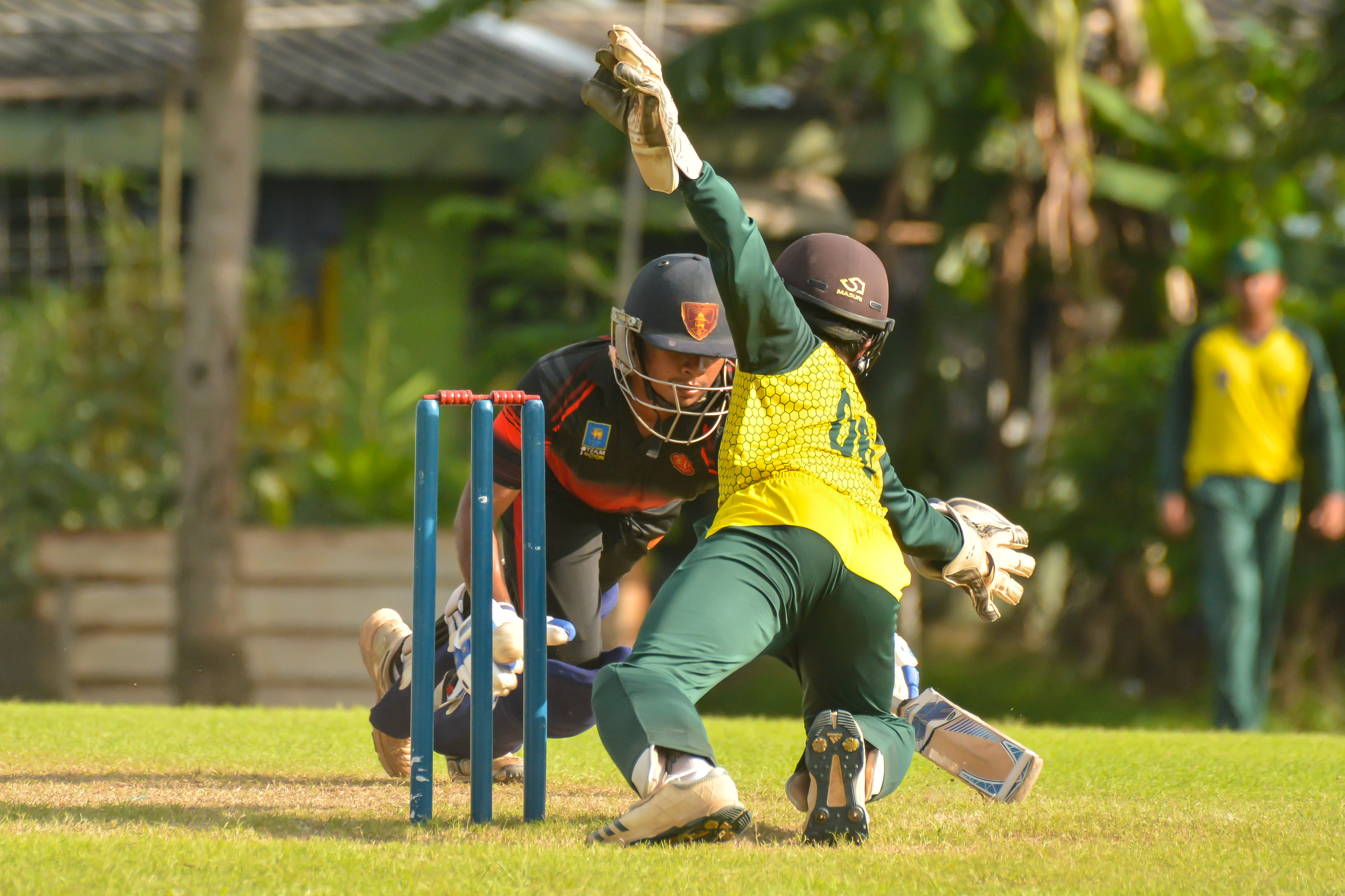 අර්ධ අවසන් වටයට සුදුසුකම් ලබන්න දැඩි සටනක්