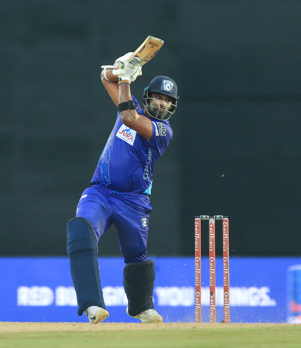 Thisara Perera’s Giant sized 44-ball 97 reincarnates Jaffna Stallions to downsizing Dambulla Vikings