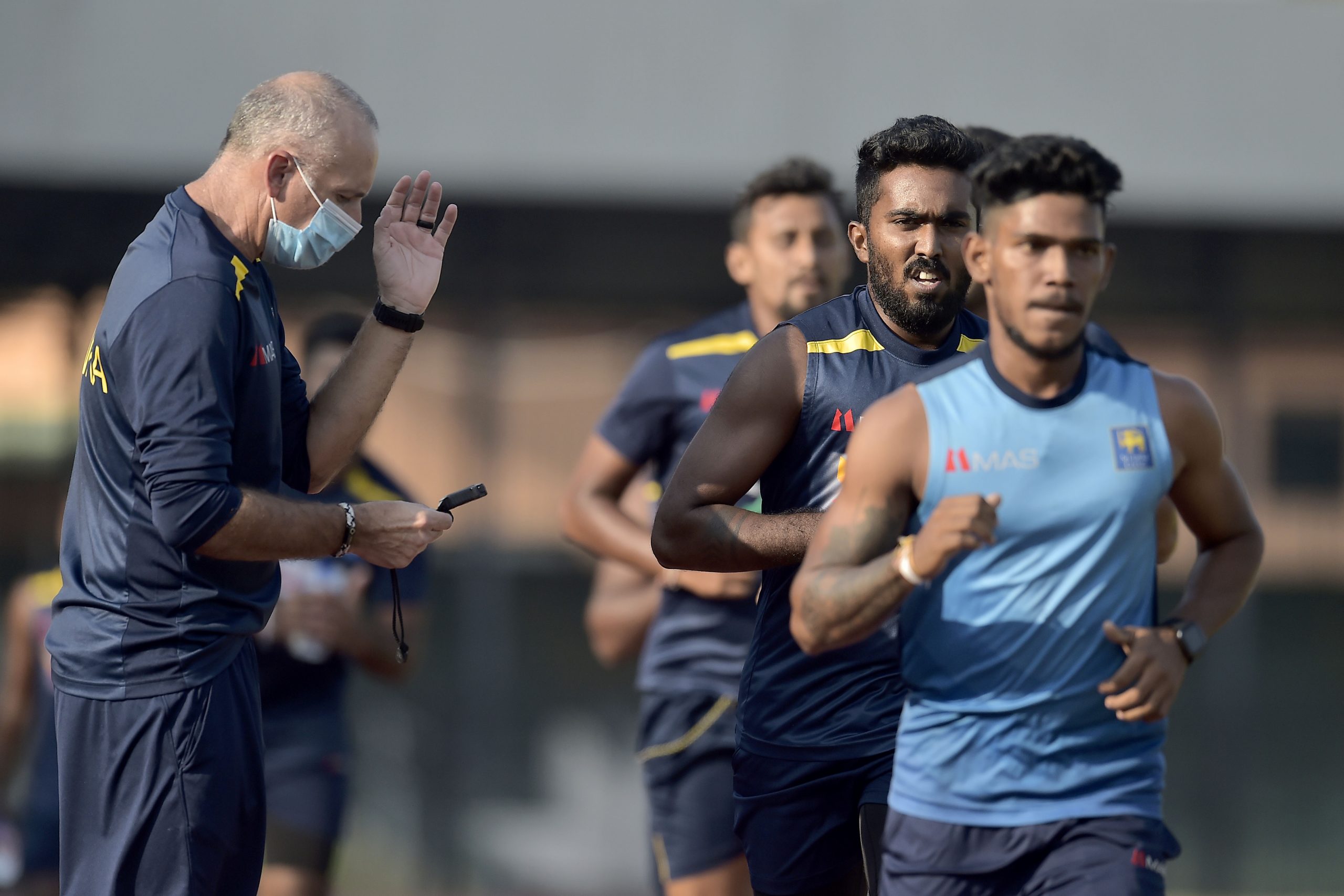 Sri Lanka National Squad performs the ‘2 KM’ run fitness test