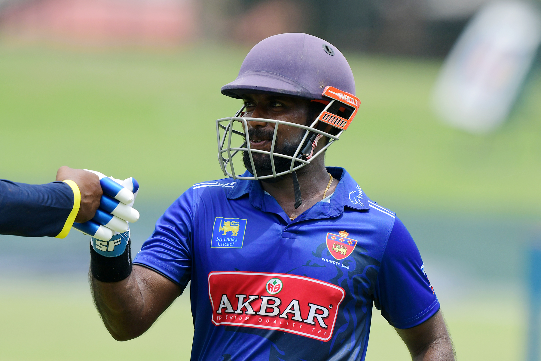 එංගලන්ත සංචාරයට එක්ව සිටින යෞවන ක්‍රීඩකයා චරිත් අසලංක