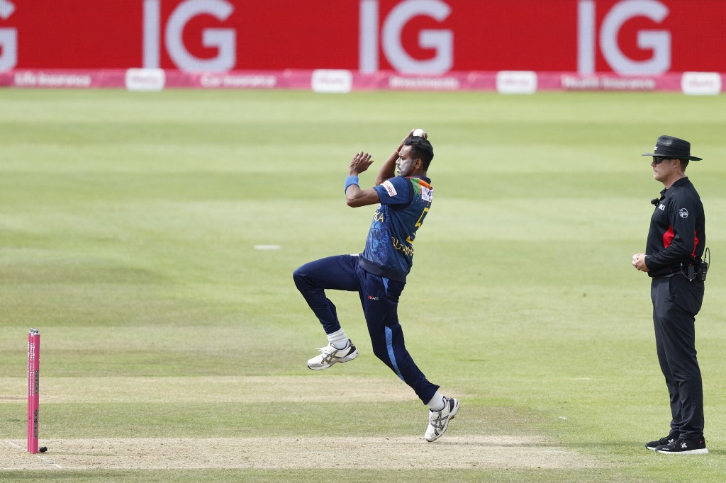 England make 3-nil clean sweep, Chameera’s 4/17 too late