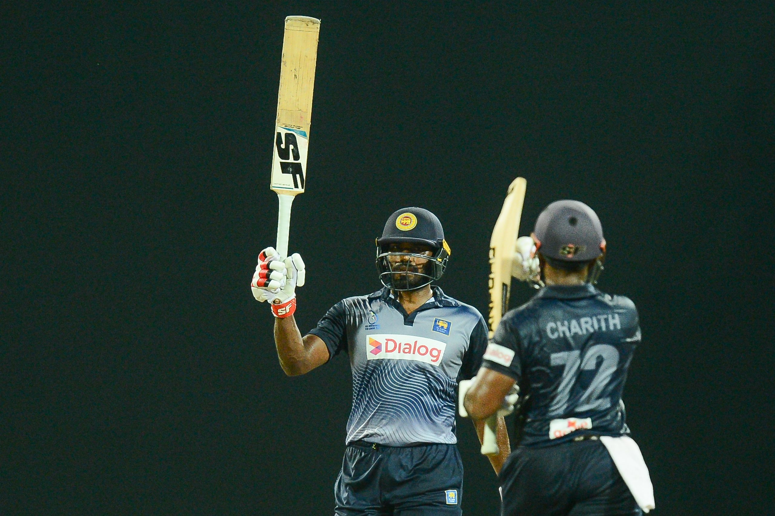 Lahiru Madushanka n.o. 74, Charith Asalanka n.o. 54 as Greys down Blues