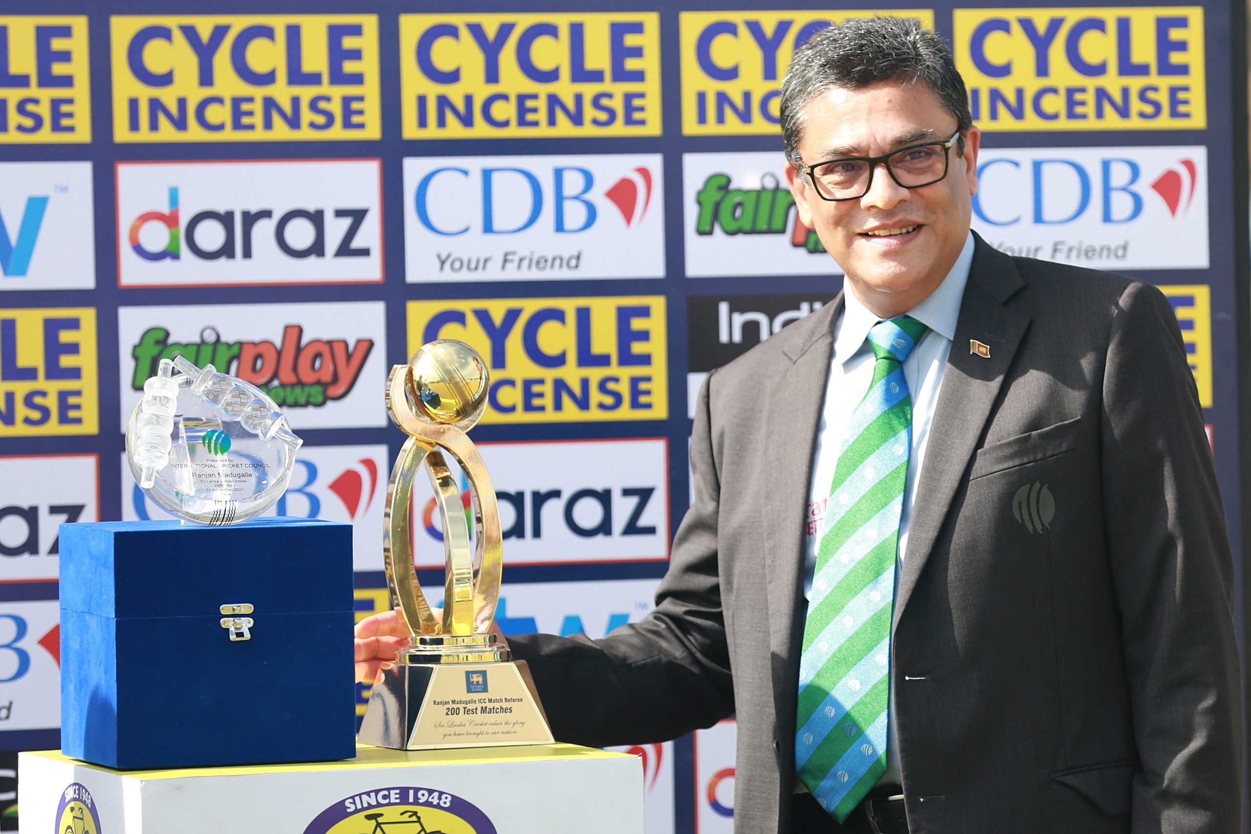 ලෝක වාර්තාවක් පිහිටවූ රංජන් මඩුගල්ලේ LPL දෙවැන්නෙත් වැඩ භාර ගනියි