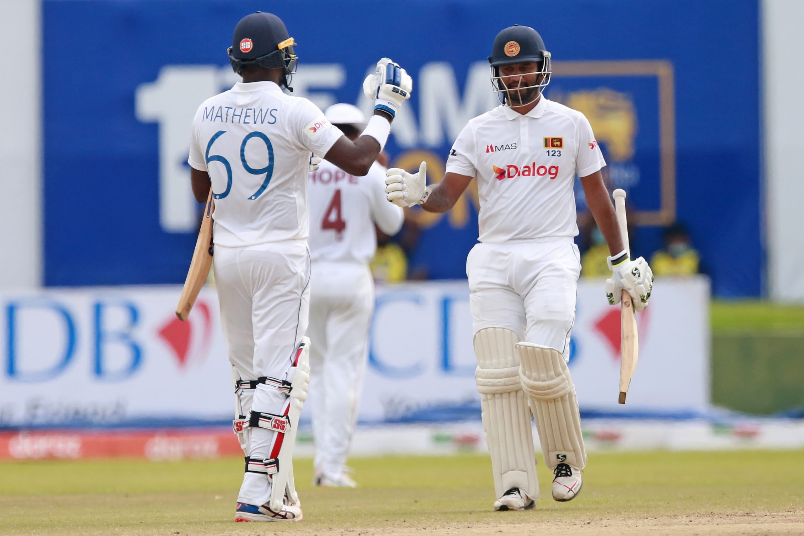 කොදෙව් පිලට ලකුණු 348 ක ඉලක්කයක්