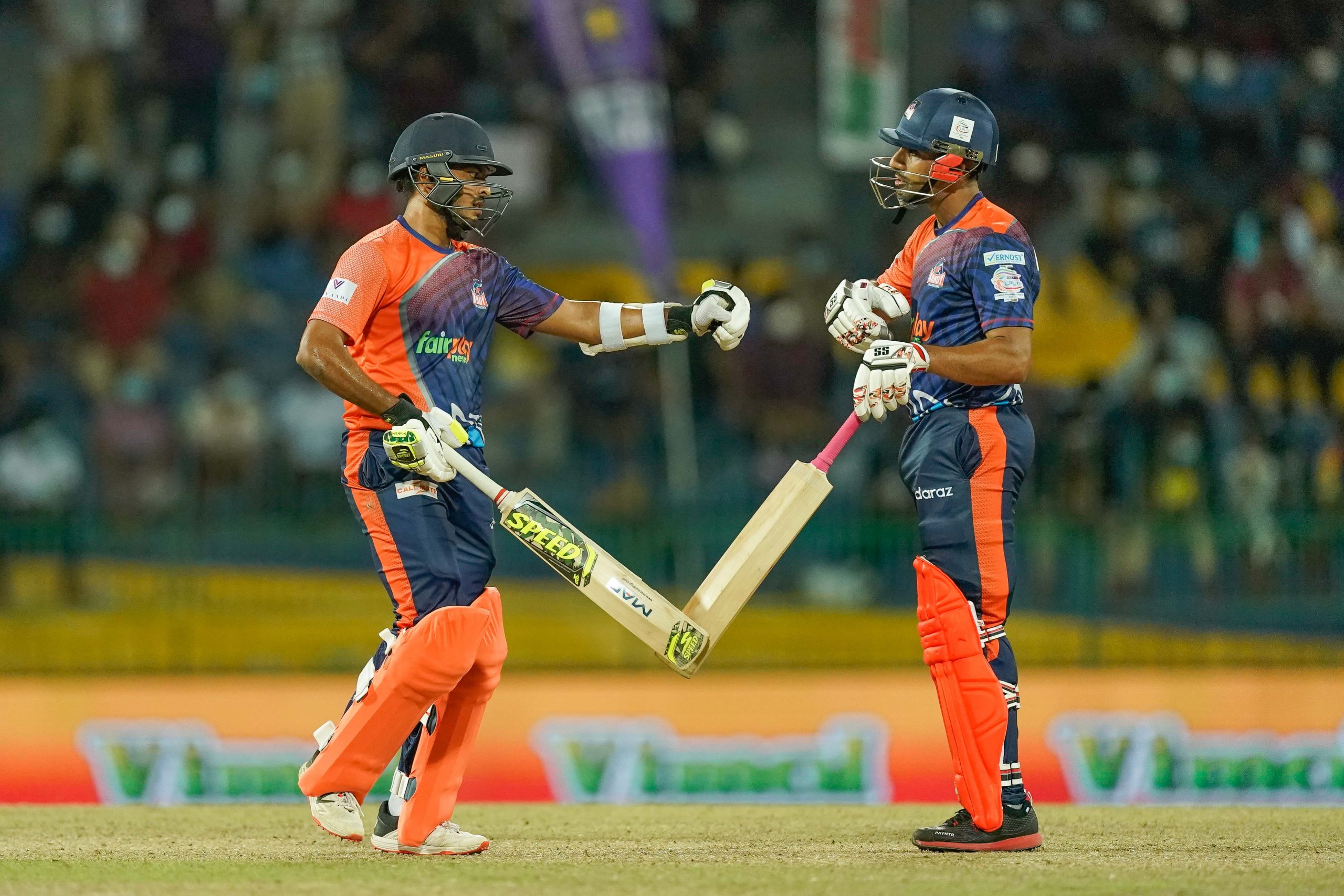 Kandy Warriors down Dambulla Giants to whip up tournament hype