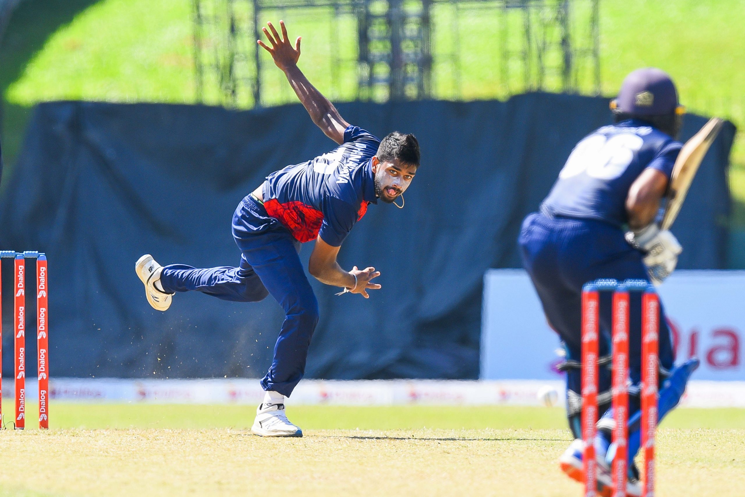 ධනංජය ලක්ෂාන්ගේ තුන් ඉරියව් දක්ෂතා ගාල්ලට දෙවැනි ජය ගෙනෙයි