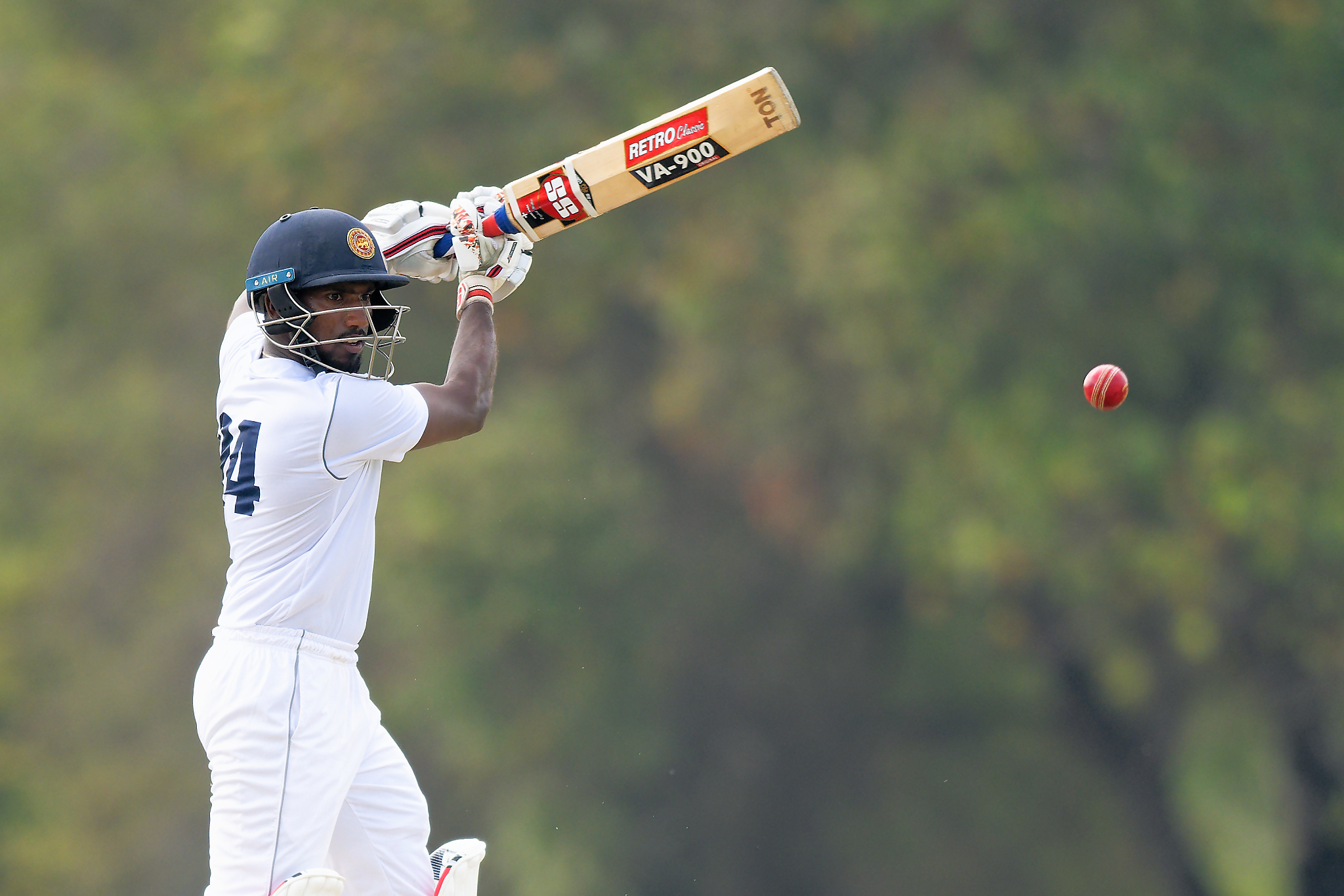 නිශාන් මදුශ්කගේ නොනවතින ශතක රැල්ලට තවත් ශතකයක් – ශතක 5 යි