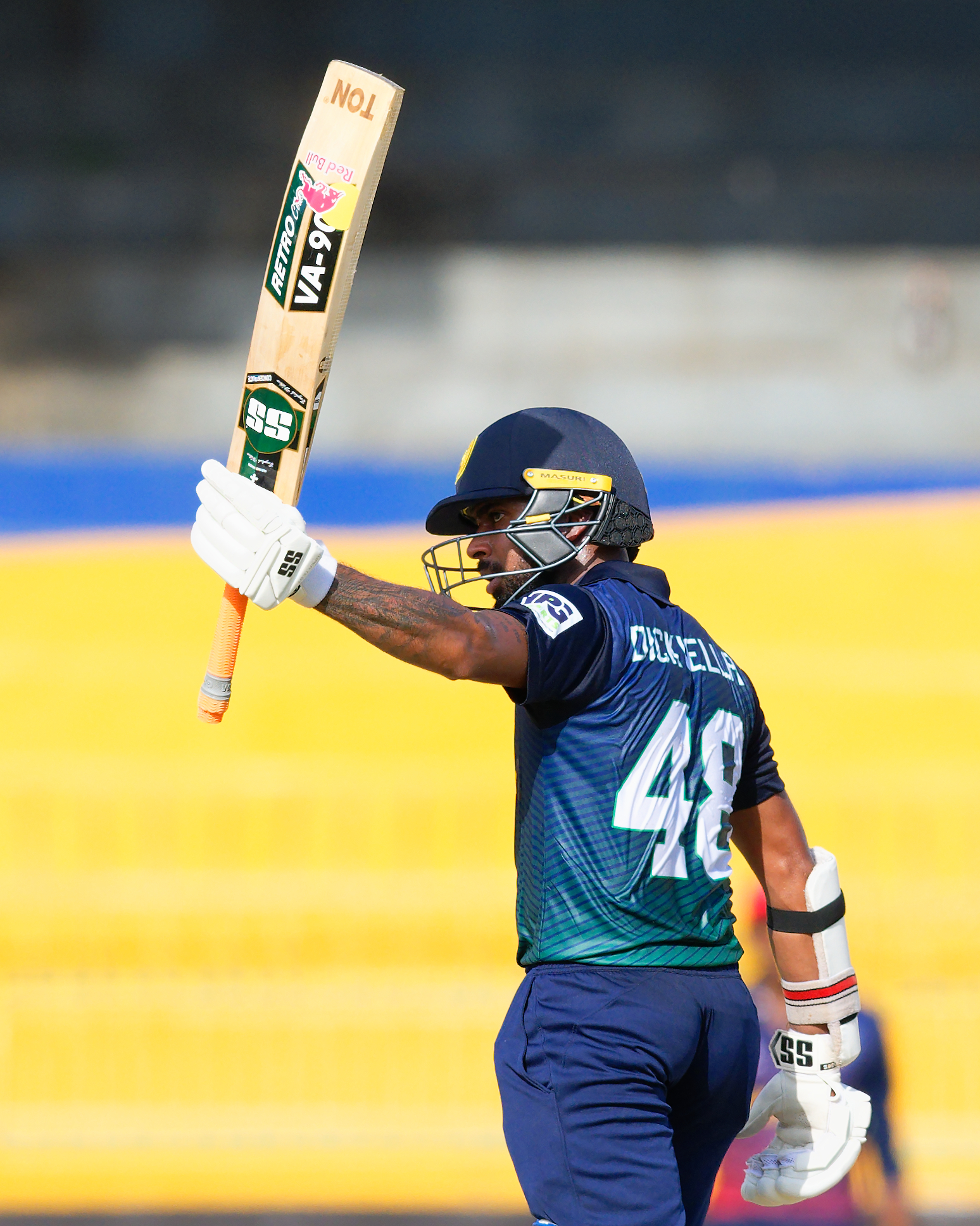 Niroshan Dickwella n.o. 76 in Greens 8-run win over Reds