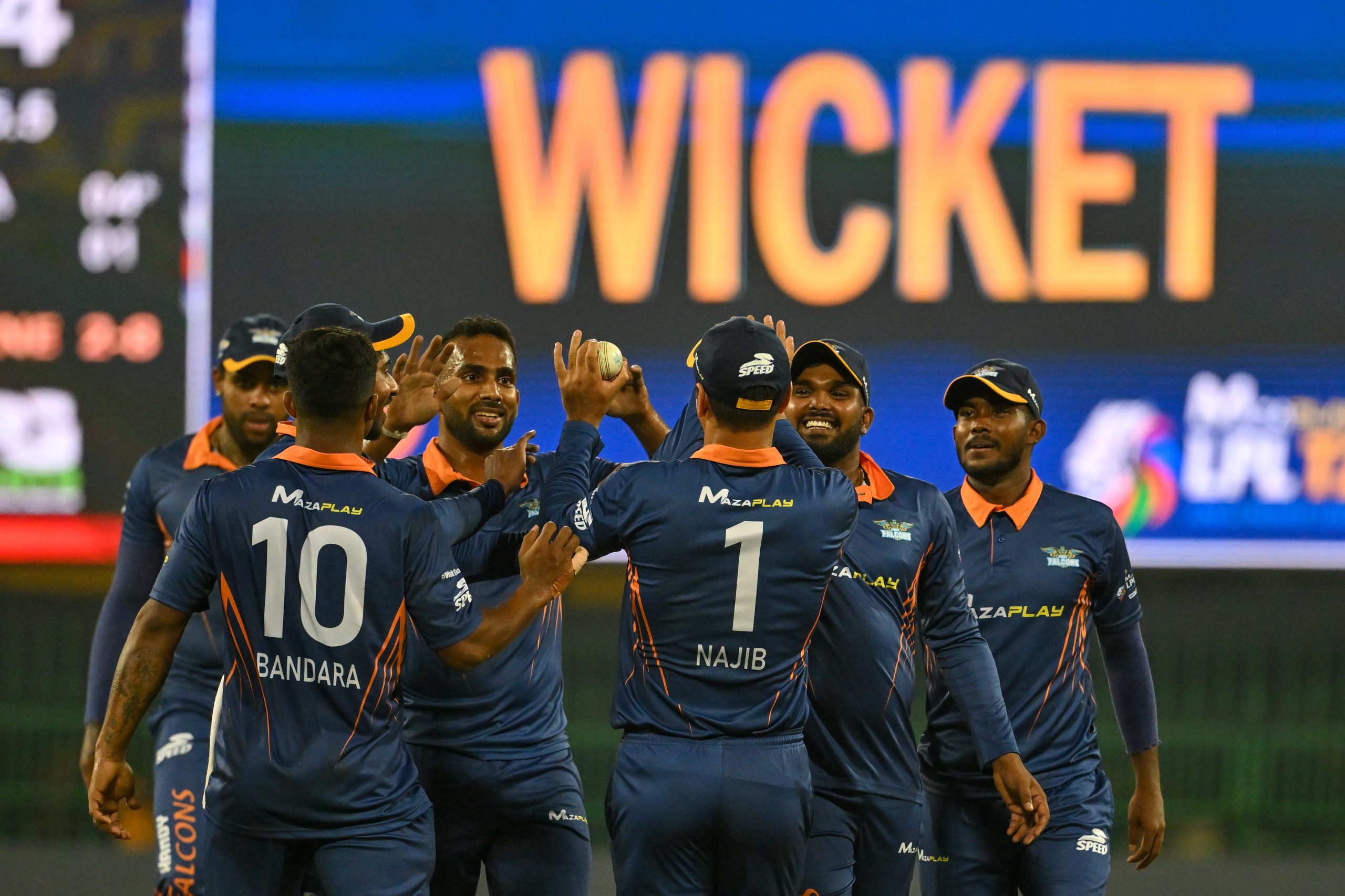 Chamika Karunaratne Player of the Match 4/11 – Kandy Falcons trounce Colombo Stars by 9 wkts.