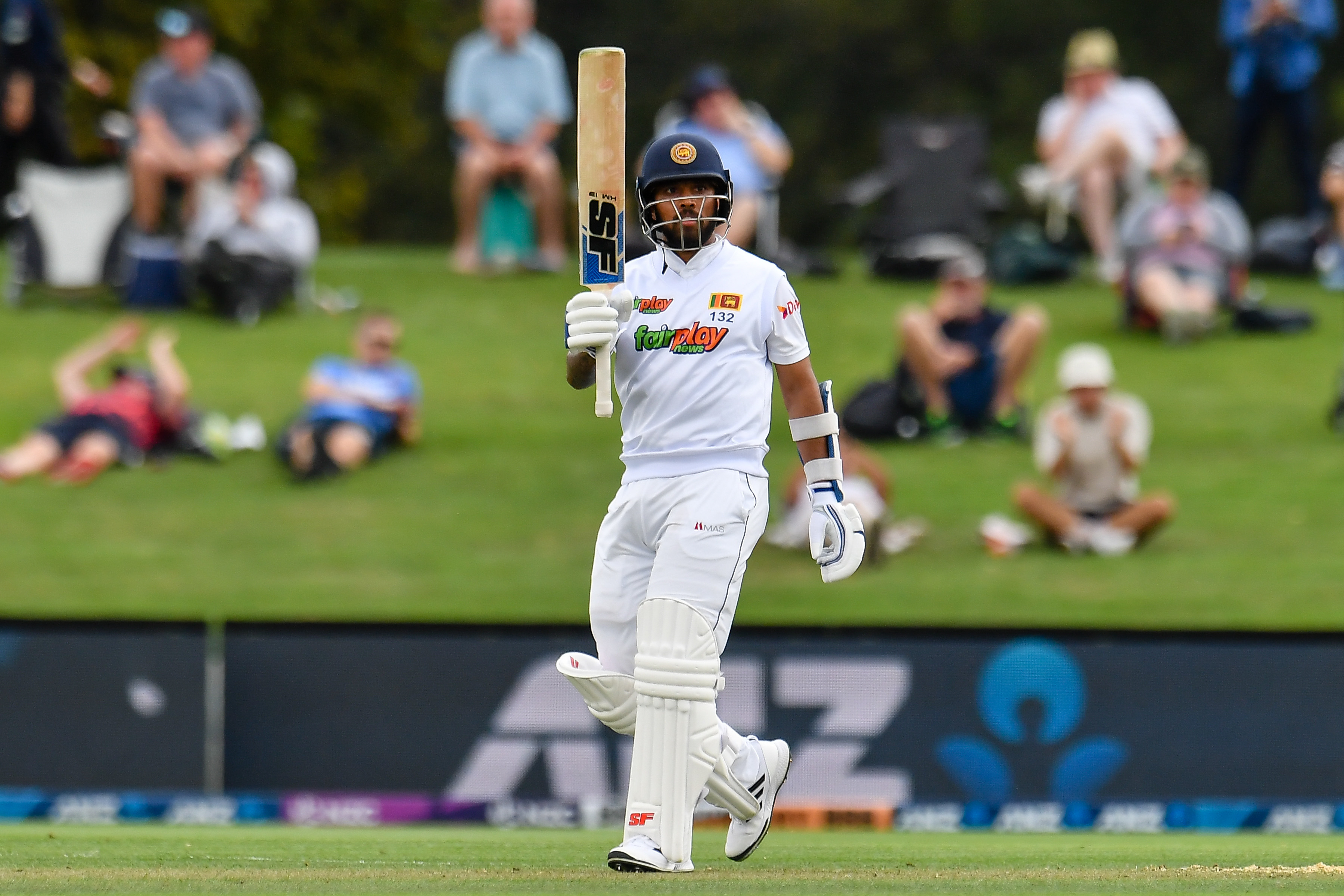 Sri Lanka 305/6 – Kusal Mendis 87, Dimuth Karunaratne 50