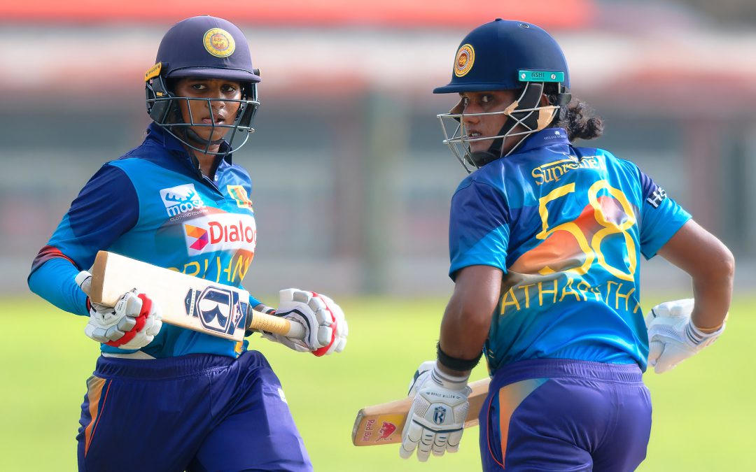දකුණු අප්‍රිකා කාන්තා කණ්ඩායම කඩුලු හතකින් ජය ගනී
