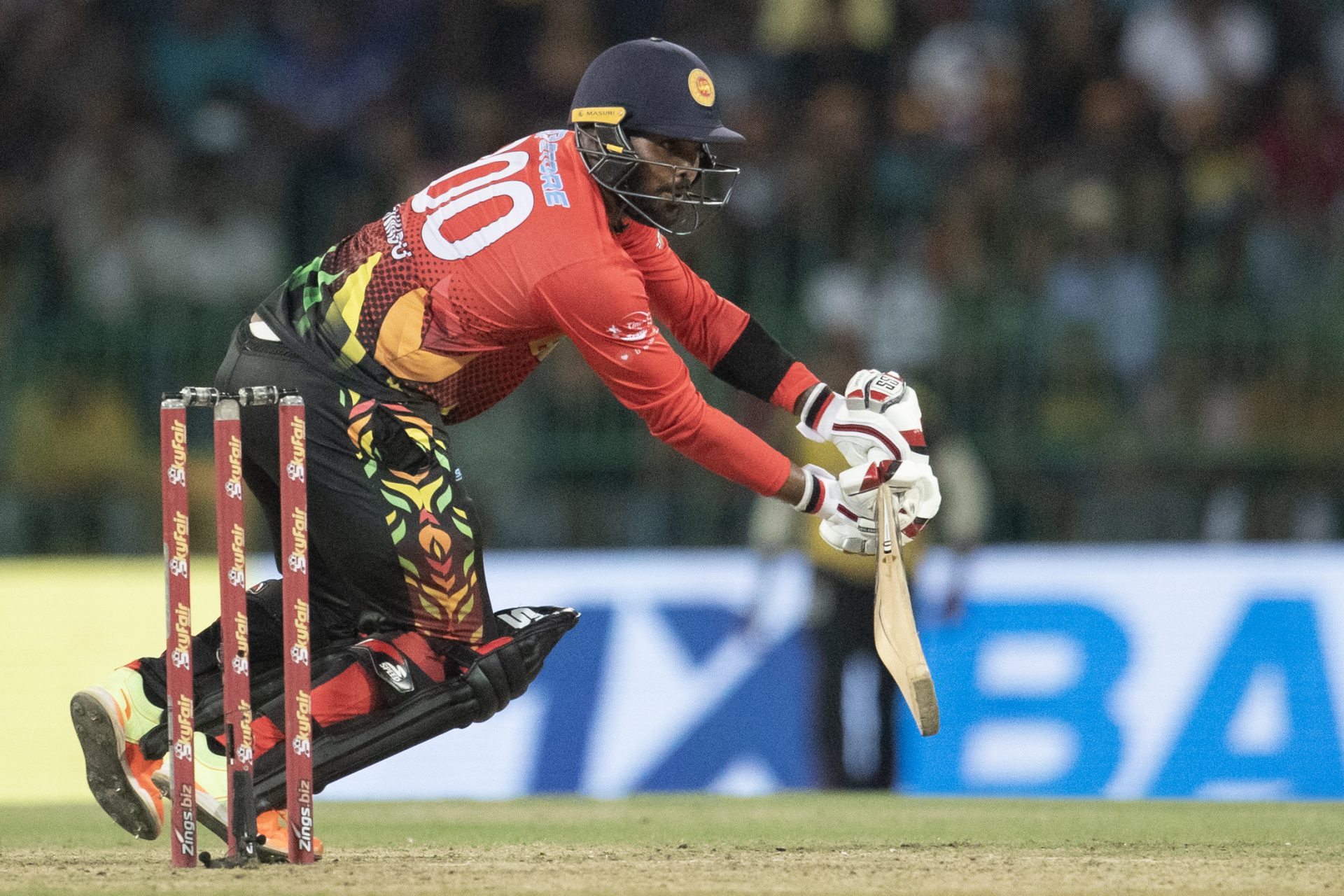 Wanindu-Hasaranga-Batting-8.jpg