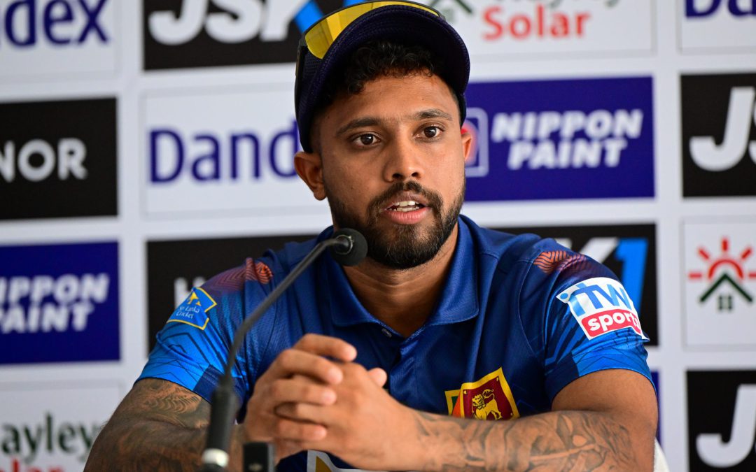 වනිඳු නැවත එක්වීමත් සනත්, තිළිණ සහ උපුල්ගේ සහයත් කණ්ඩායමේ විශාල ප්‍රගතියත් ඇති කරාවි – කුසල් මෙන්ඩිස්