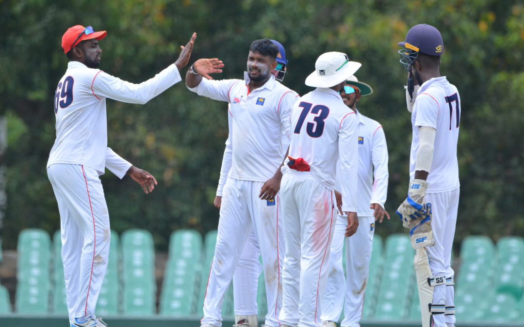 කොළඹ පරදා ගාල්ල අපරාජිතව අවසන් මහා තරගයට