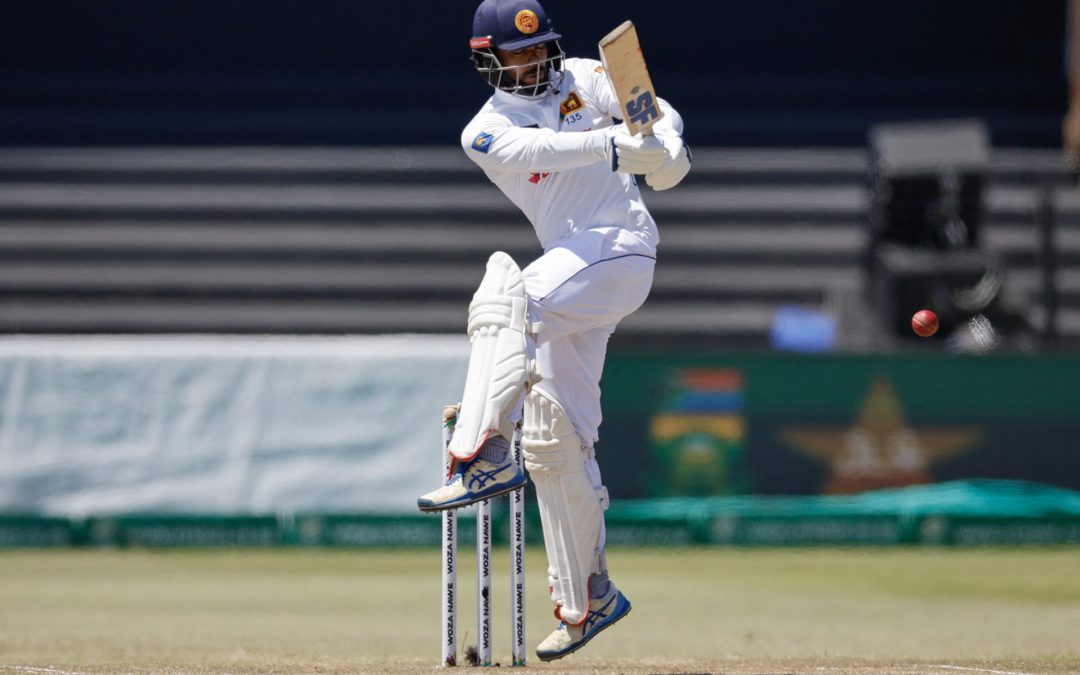 Dhananjaya de Silva and Kusal Mendis raise Sri Lanka’s victory hopes – Need another 143 chasing 348