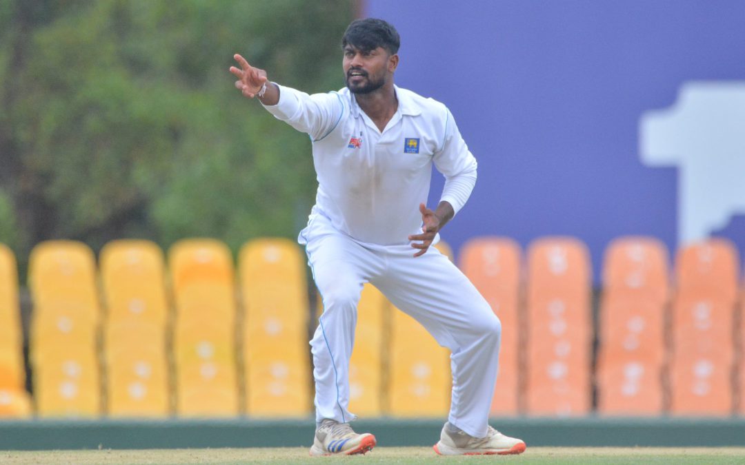 Colombo’ 85/1 Dhananjaya Lakshan superb all-round 5/99 and 53 n.o. after No’s 9 & 10 Nisala Tharaka 76, Dilum Sudeera 66 lift Galle to 435